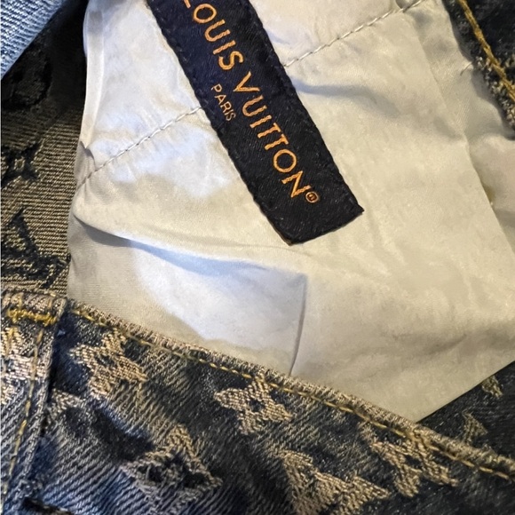 Louis Vuitton Tailored monogram denim jeans - Picture 3 of 3